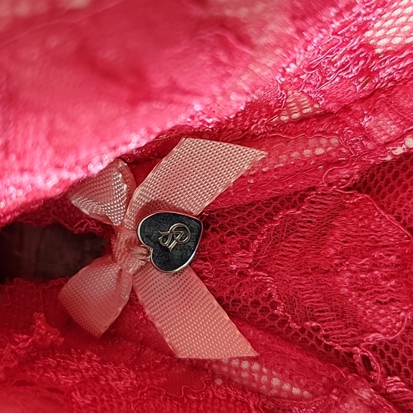 Victoria's Secret bra - Picture 3 of 7